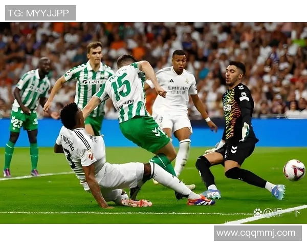 西甲联赛焦点战皇马迎战西班牙球队争夺胜利荣耀 西甲联赛焦点战皇马迎战西班牙球队争夺胜利荣耀