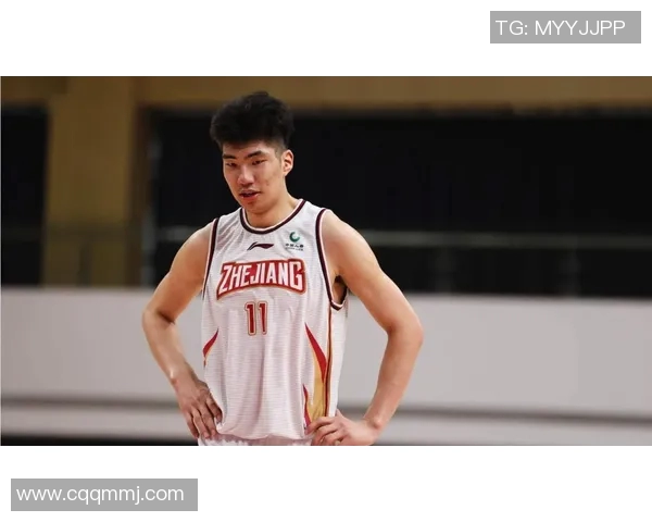 余嘉豪的成长之路与篮球梦想:从少年到职业球员的奋斗历程 余嘉豪的成长之路与篮球梦想:从少年到职业球员的奋斗历程